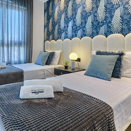Stylish Penthouse With Jacuzzi - By Welcomely Apartment Torrevieja